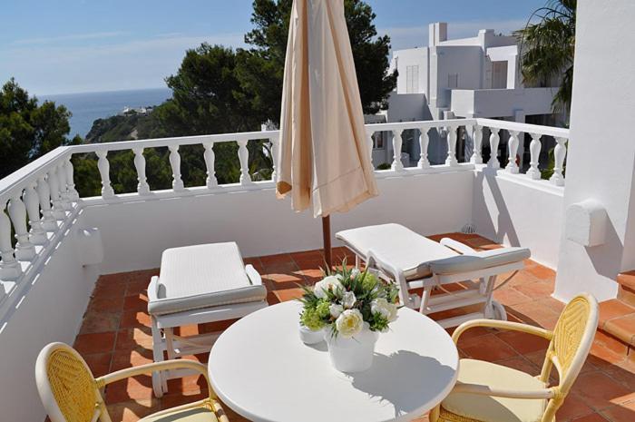 Hotel Village Cala Vadella  Rom bilde
