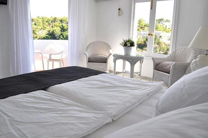 Hotel Village Cala Vadella  Rom bilde