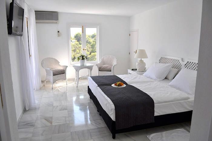 Hotel Village Cala Vadella  Rom bilde